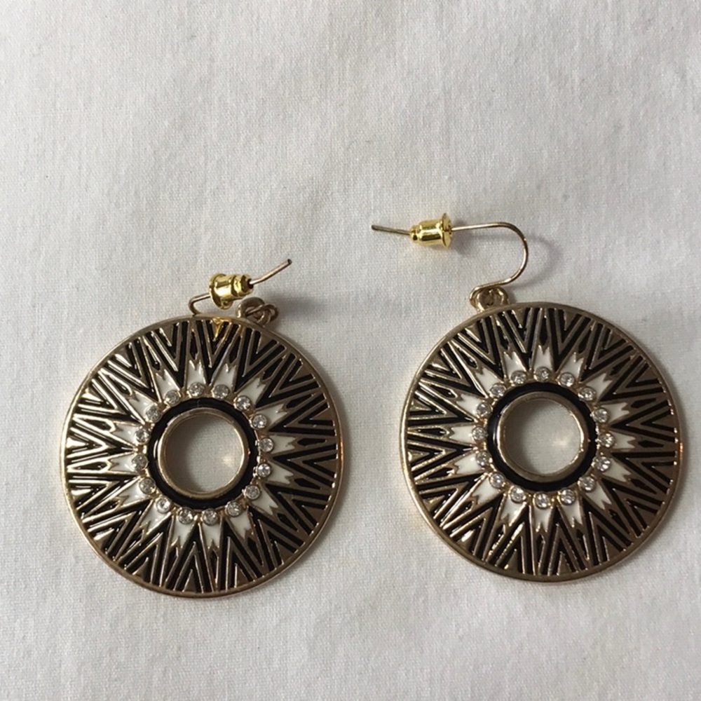 round earrings in gold tone - Picture 3 of 4